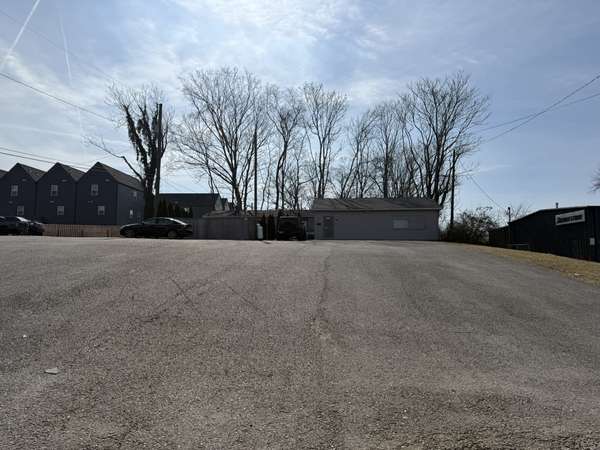 2831 Lebanon Pike, Nashville, TN 37214