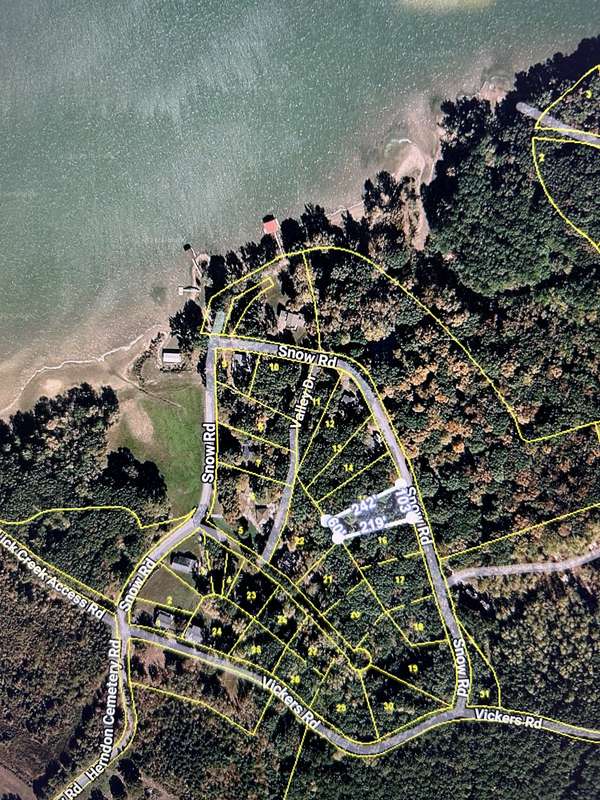 0 Snow Road, Big Sandy, TN 38221