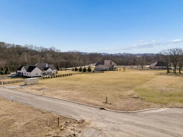103 Heirloom Ln, Columbia, TN 38401