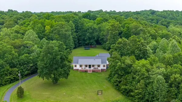 3402 Blackburn Rd, Santa Fe, TN 38482