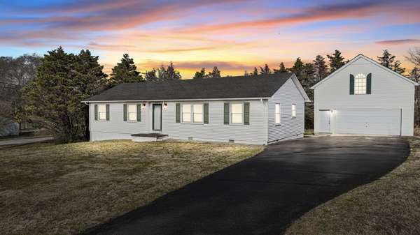 201 Stardust Dr, Shelbyville, TN 37160