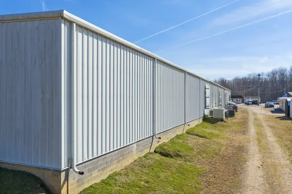 19225 Main St #W, Huntingdon, TN 38344