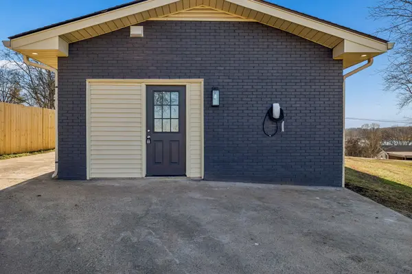 240 NW Clearview Dr, Mount Juliet, TN 37122
