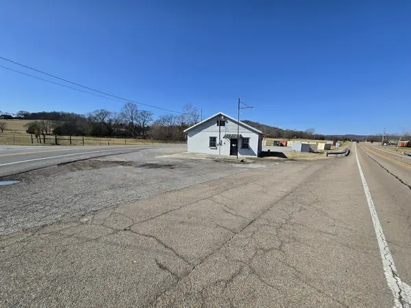 3981 Fayetteville Hwy, Petersburg, TN 37144