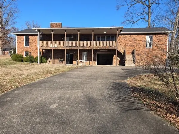 1501 Hillwood Cir, Lafayette, TN 37083