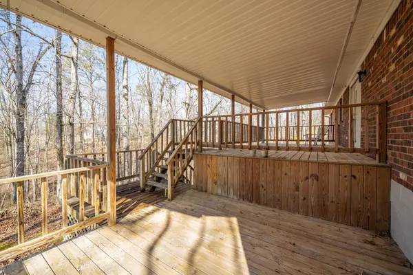 705 HURRICANE HILL DR, Waynesboro, TN 38485