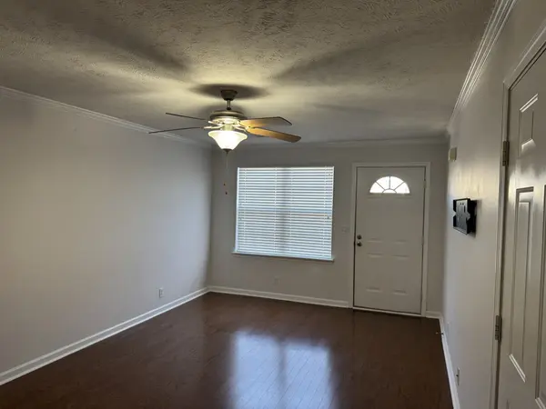 3001 Hamilton Church Rd #208, Antioch, TN 37013