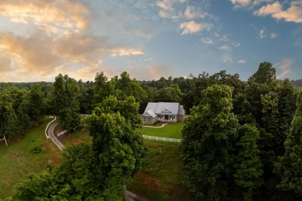1425 Bartlett Hollow Rd, Petersburg, TN 37144