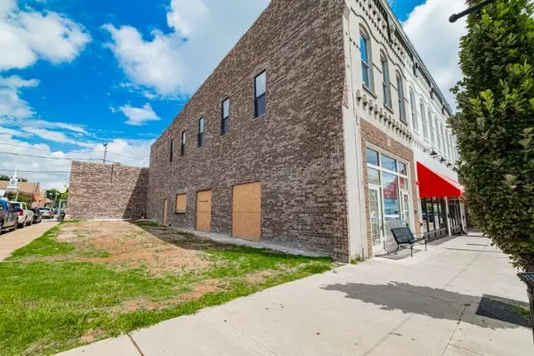 160 1st Ave #NW, Winchester, TN 37398