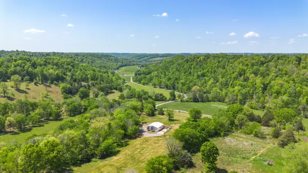 334 Cathcart Rd, Frankewing, TN 38459