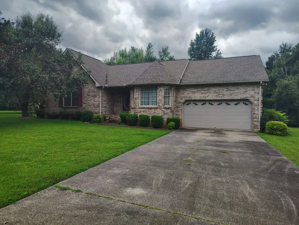 29 Bluebird Ln, Lafayette, TN 37083