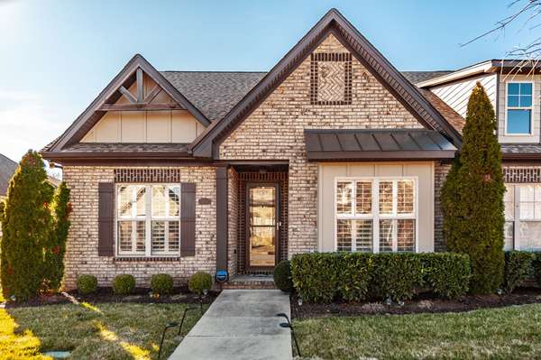 1130 S McMahan Dr, Gallatin, TN 37066