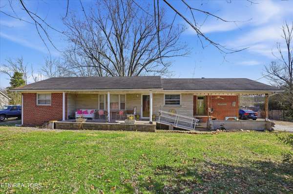 415 N 1st Ave, Baxter, TN 38544