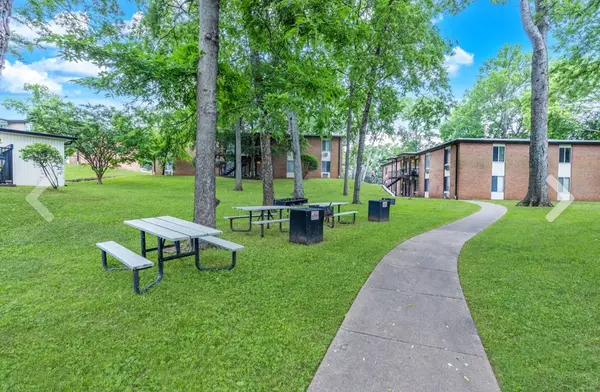 2601 Hillsboro Pike #I3, Nashville, TN 37212