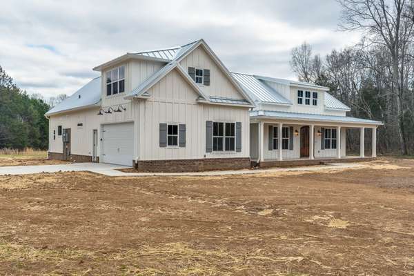 2 Hunter Bills Rd, Lewisburg, TN 37091