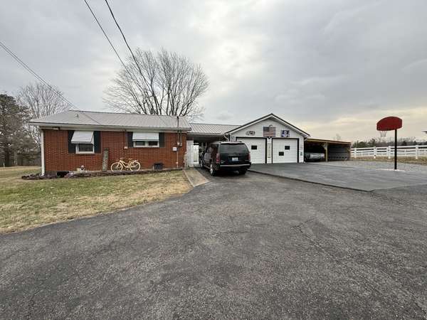1252 State Route 176, Greenville, KY 42345