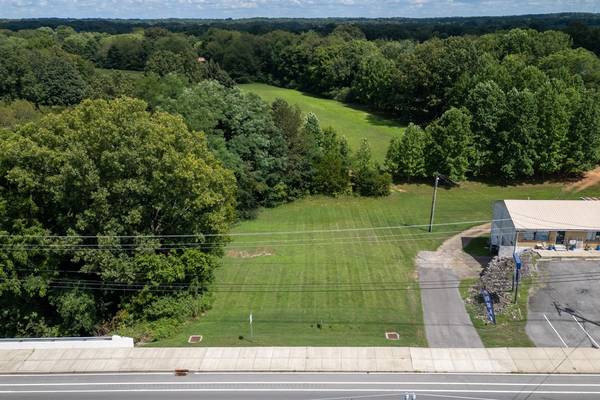 3336 31W Highway, White House, TN 37188