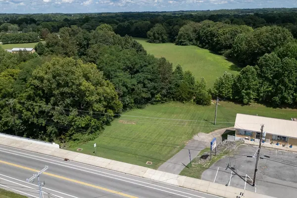 3336 31W Highway, White House, TN 37188