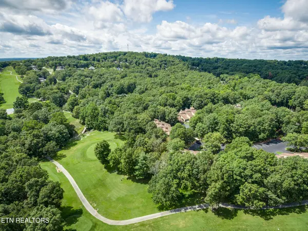 24 Chipman Court, Crossville, TN 38558