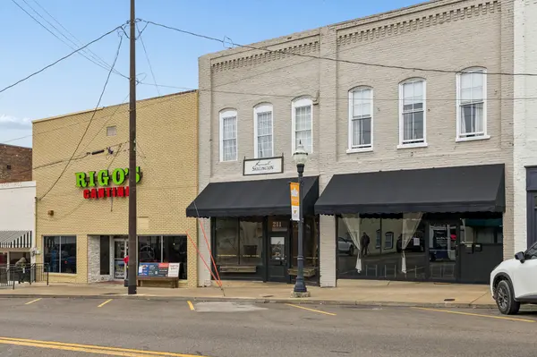 211 N 1st St, Pulaski, TN 38478