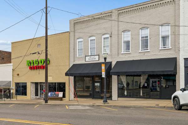 211 N 1st St, Pulaski, TN 38478