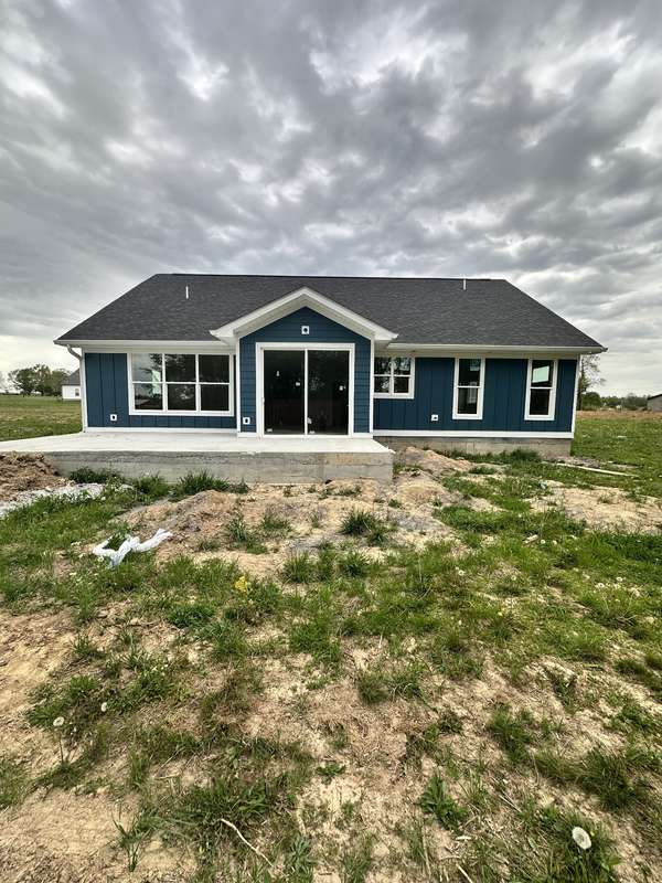 1163 Spry Rd, Bradyville, TN 37026