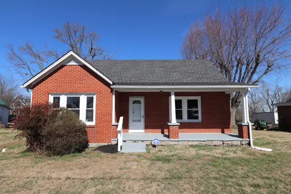 400 Meador Dr, Lafayette, TN 37083