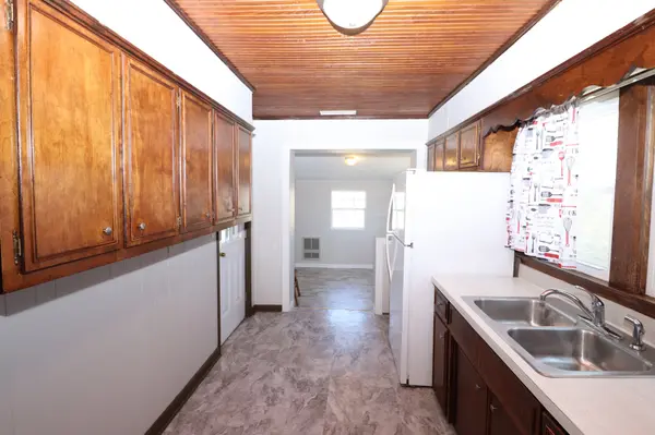 400 Meador Dr, Lafayette, TN 37083
