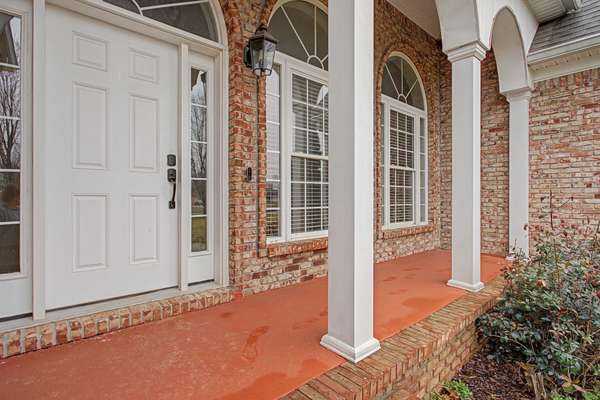6913 Zion Crossing Court, Columbia, TN 38401