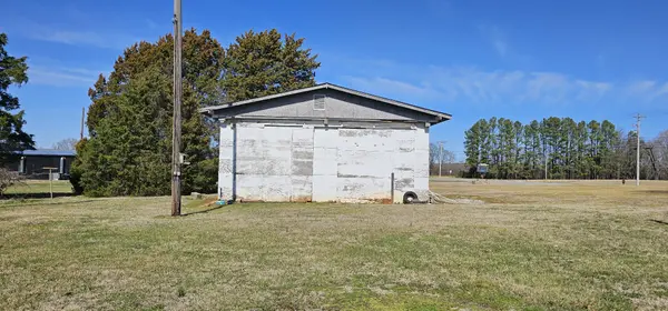 364 Blair Pond Rd, Winchester, TN 37398