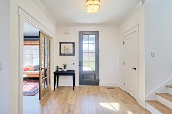 2114 Alpine Dr, Columbia, TN 38401