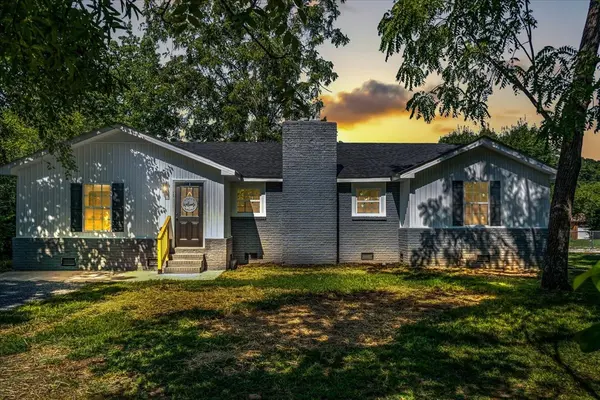208 Bragg Cir, Tullahoma, TN 37388
