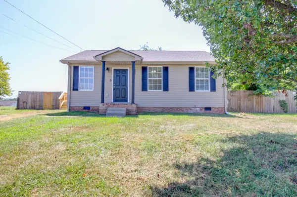 928 Van Buren Ave, Oak Grove, KY 42262