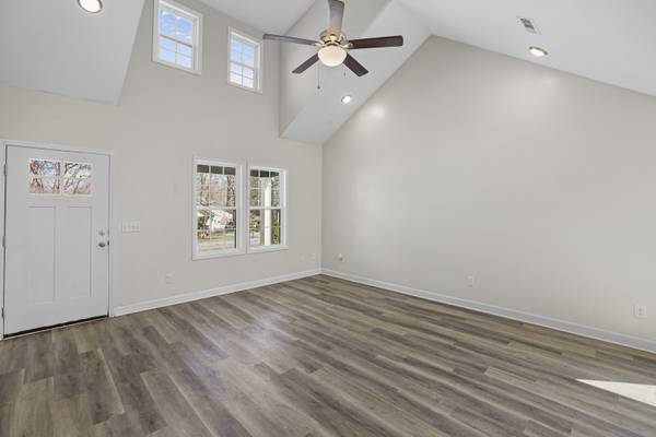 294 Morton Ave, Gallatin, TN 37066