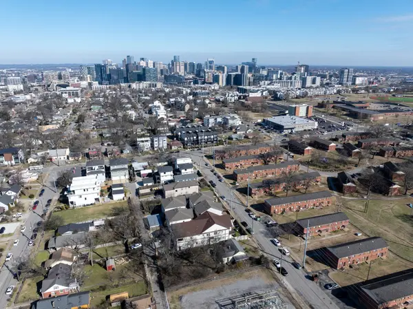 1221 14th Ave #S, Nashville, TN 37212