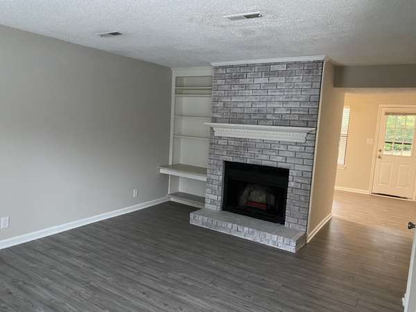 151 Edgewood Dr, Hendersonville, TN 37075