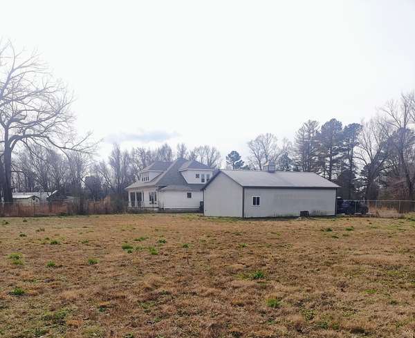 200 E College St, Saulsbury, TN 38067