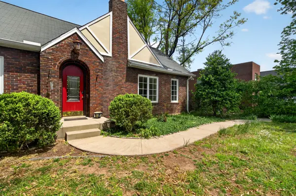 2110 Westwood Ave, Nashville, TN 37212
