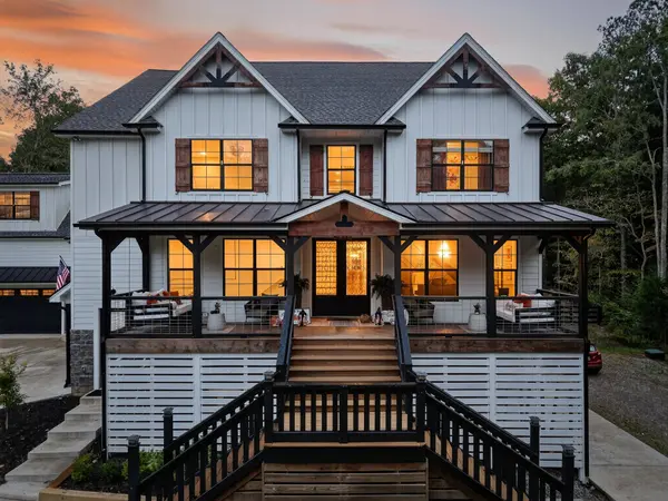 7379 Overby Rd, Fairview, TN 37062