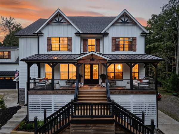 7379 Overby Rd, Fairview, TN 37062