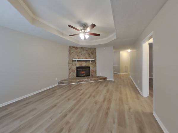102 Natchez Ct #S, La Vergne, TN 37086