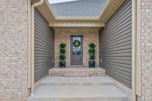 623 North Ridge Dr, Hopkinsville, KY 42240