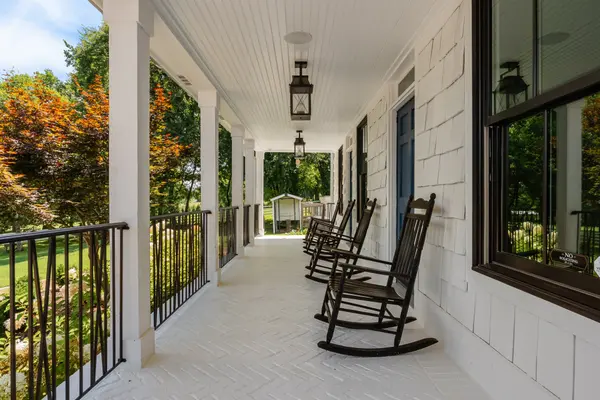 1747 Old Natchez Trce, Franklin, TN 37069