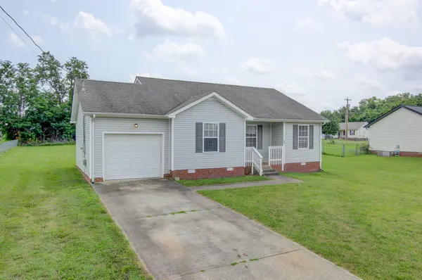 209 Ruf Dr, Oak Grove, KY 42262