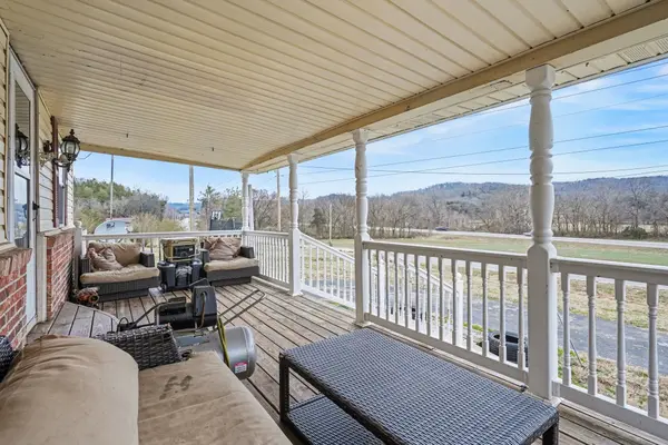 6185 Old Highway 31 East, Bethpage, TN 37022