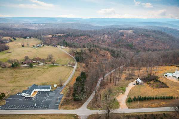301 Andy Haney Rd, Cookeville, TN 38506