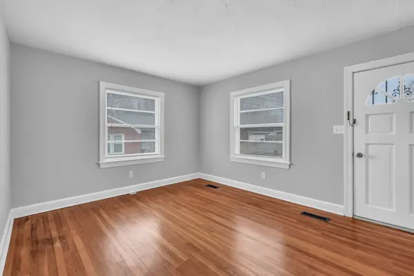 117 W Meadow Dr, Clarksville, TN 37043
