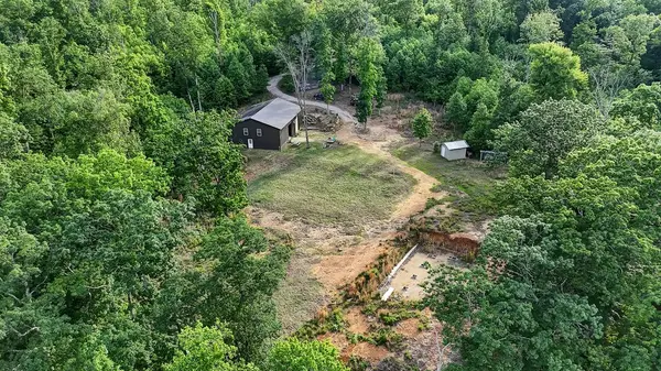 3155 Pigeon Spur Rd, Tracy City, TN 37387