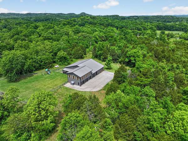 341 Floyd Rd, Eagleville, TN 37060