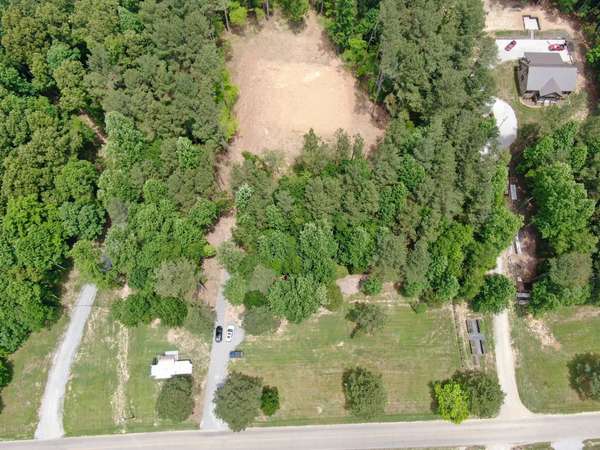 1429 Old Stage Rd, Charlotte, TN 37036